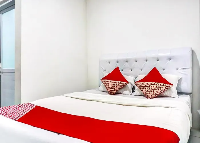 Oyo 90941 Egelsa 2020 Syariah Hotel Jakarta